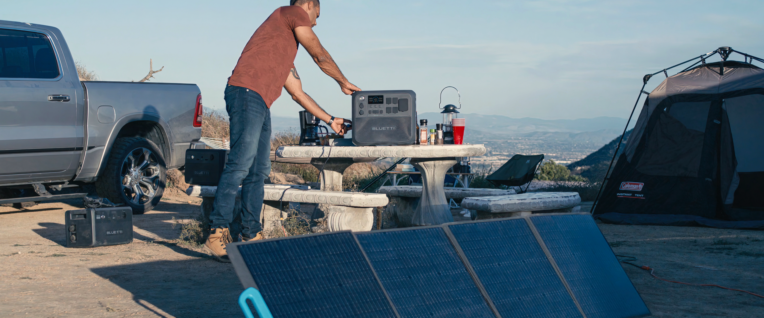 【US PLUG】BLUETTI AC200L Portable Power Station, 2,400W|2,048Wh Solar Generator for Home Backup, RV Trailer, Power Outage